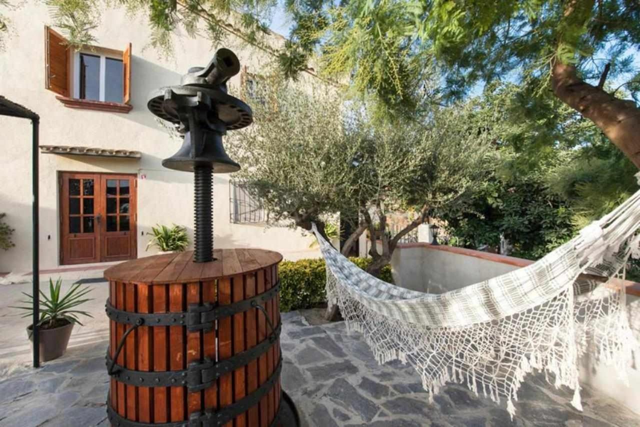 Masia Can Tramontana Guest House Tiana Екстериор снимка